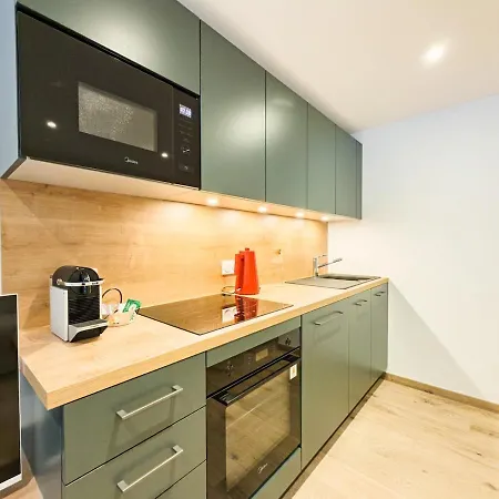 Exceptionnel, Equipe Face A L'aiguille Du Midi Appartement