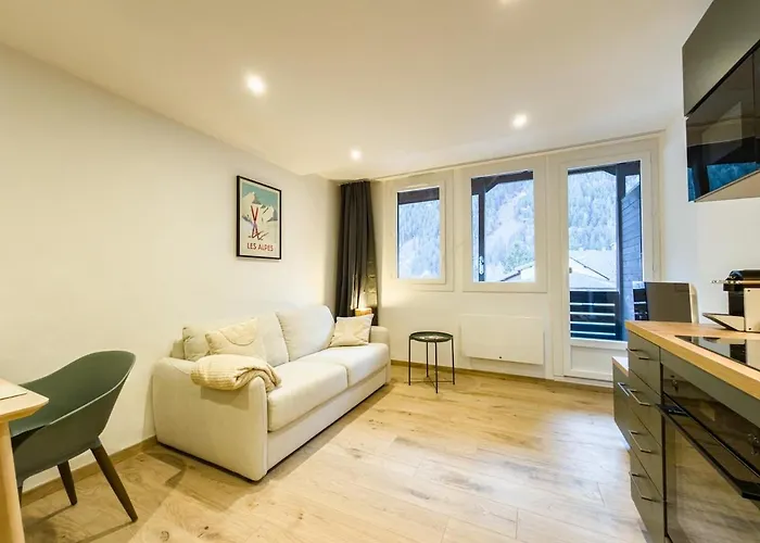 Exceptionnel, Equipe Face A L'aiguille Du Midi Appartement Chamonix